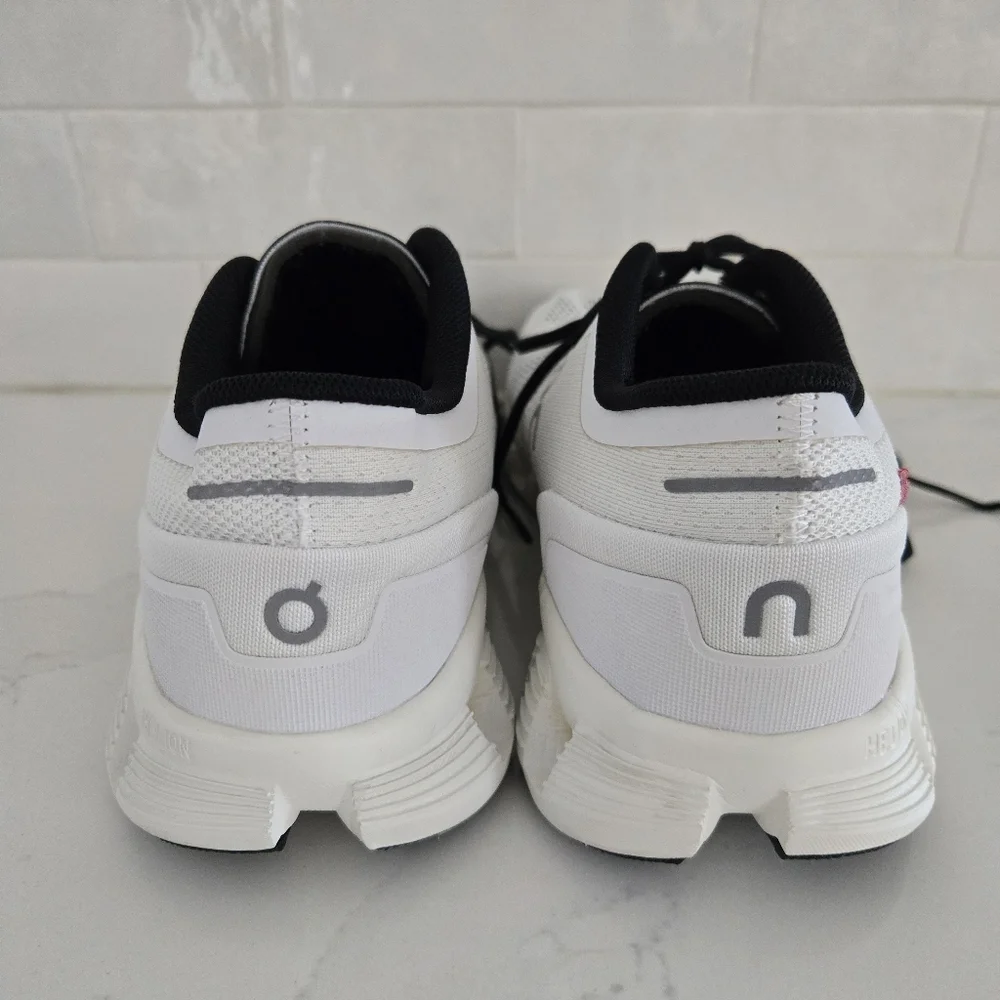 On Cloud X Athletic Running Shoe Men's Size 11 White Black - Picture 6 of 10